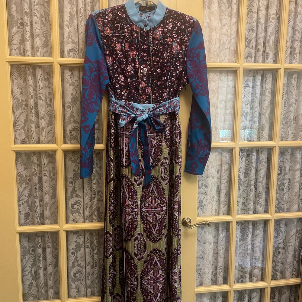 Geometric Long Sleeve Maxi Dress